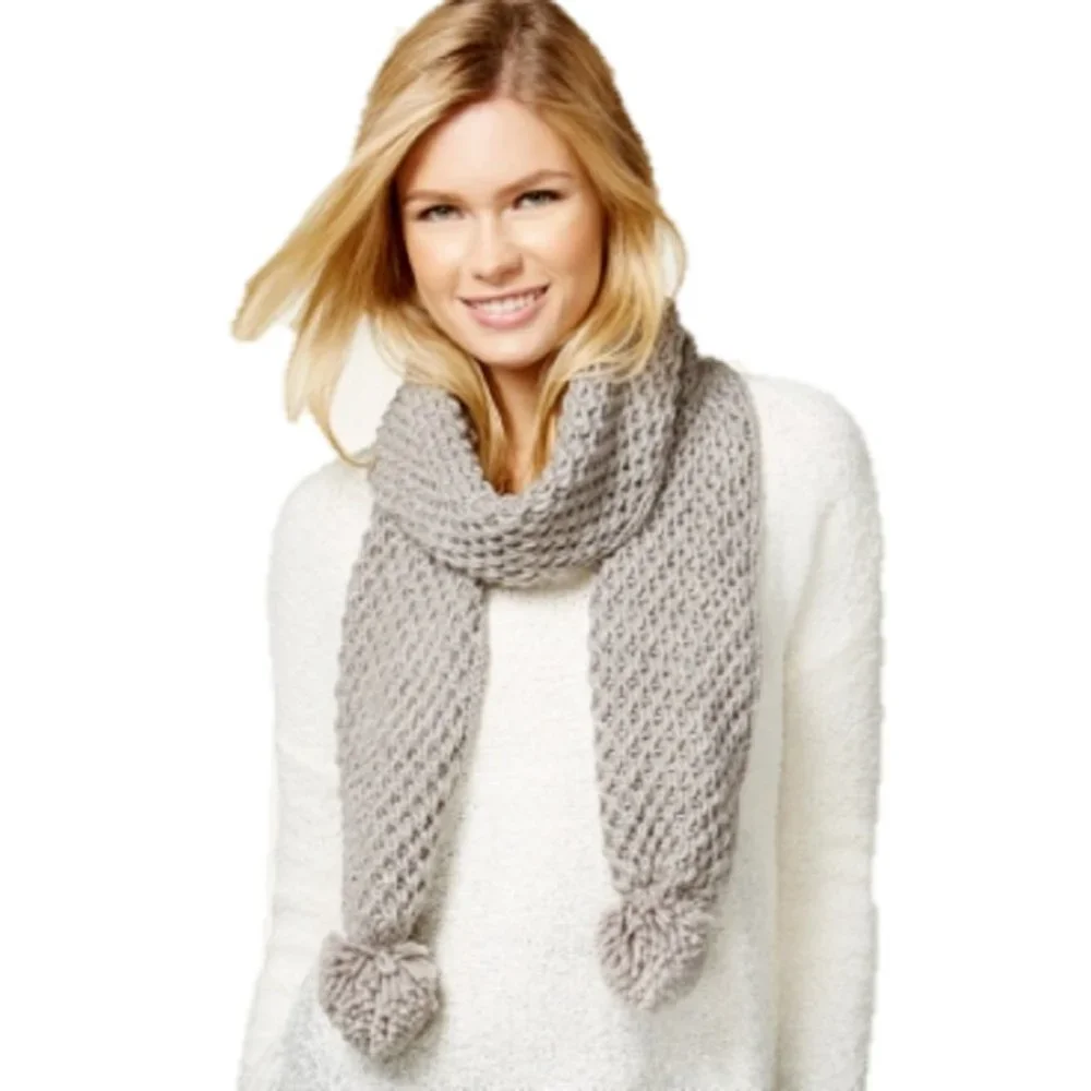 Rampage Women's Knit Scarf in Grey, Retail $36.00